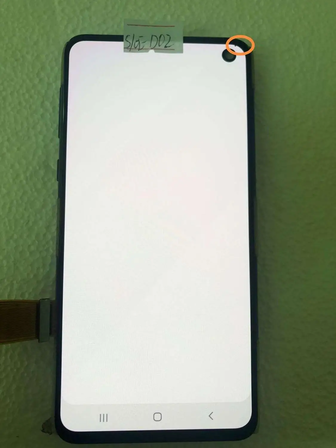 

Подходит для ЖК-экрана Samsung S10E с хорошей сенсорной функцией и несколькими небольшими дефектами (с рамкой)