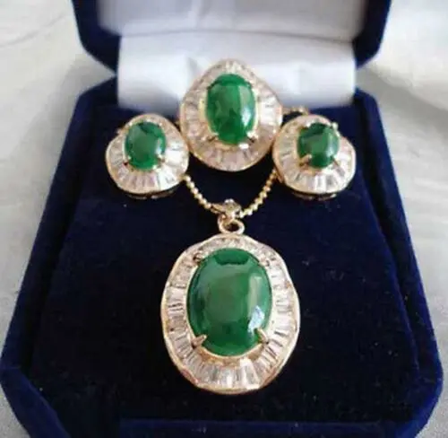 

Emerald Green Jade Cubic Zirconia Pendant Necklace Earrings Ring Set