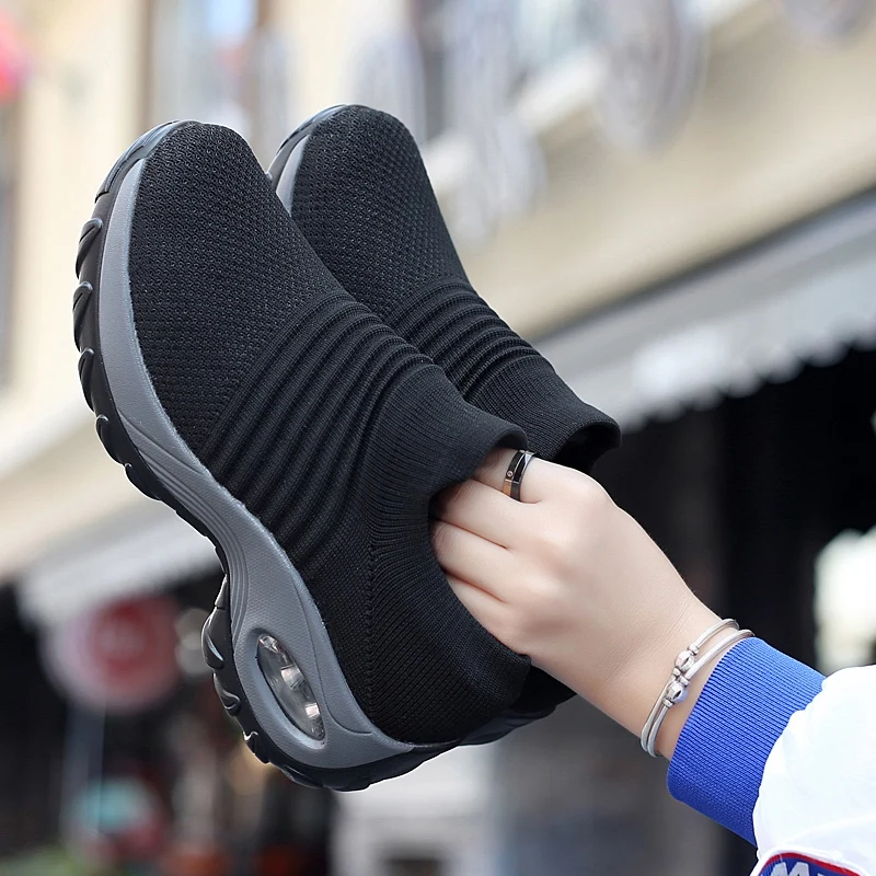 

Women's Walking Shoes Fashion Casual Sport Shoes Sneakers Autumn Platform Flat Slip-on Comfortable Outdoor