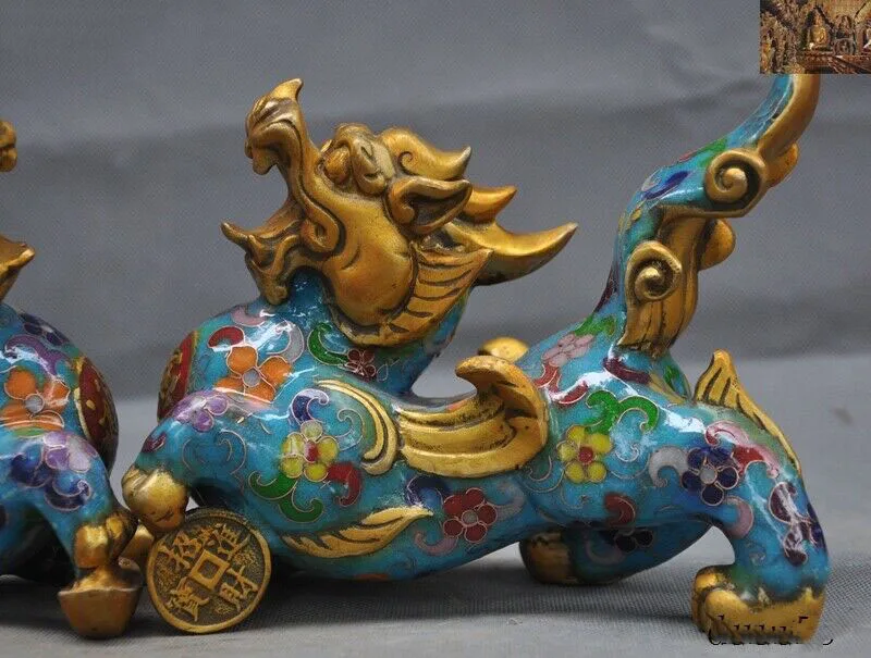 

wedding decoration Chinese Bronze Cloisonne Gilt wealth animal wing beast Brave troops Pixiu statue