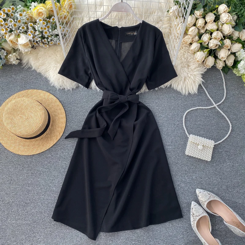 Весна-лето 2020 женское платье с v-образным вырезом и поясом коротким рукавом