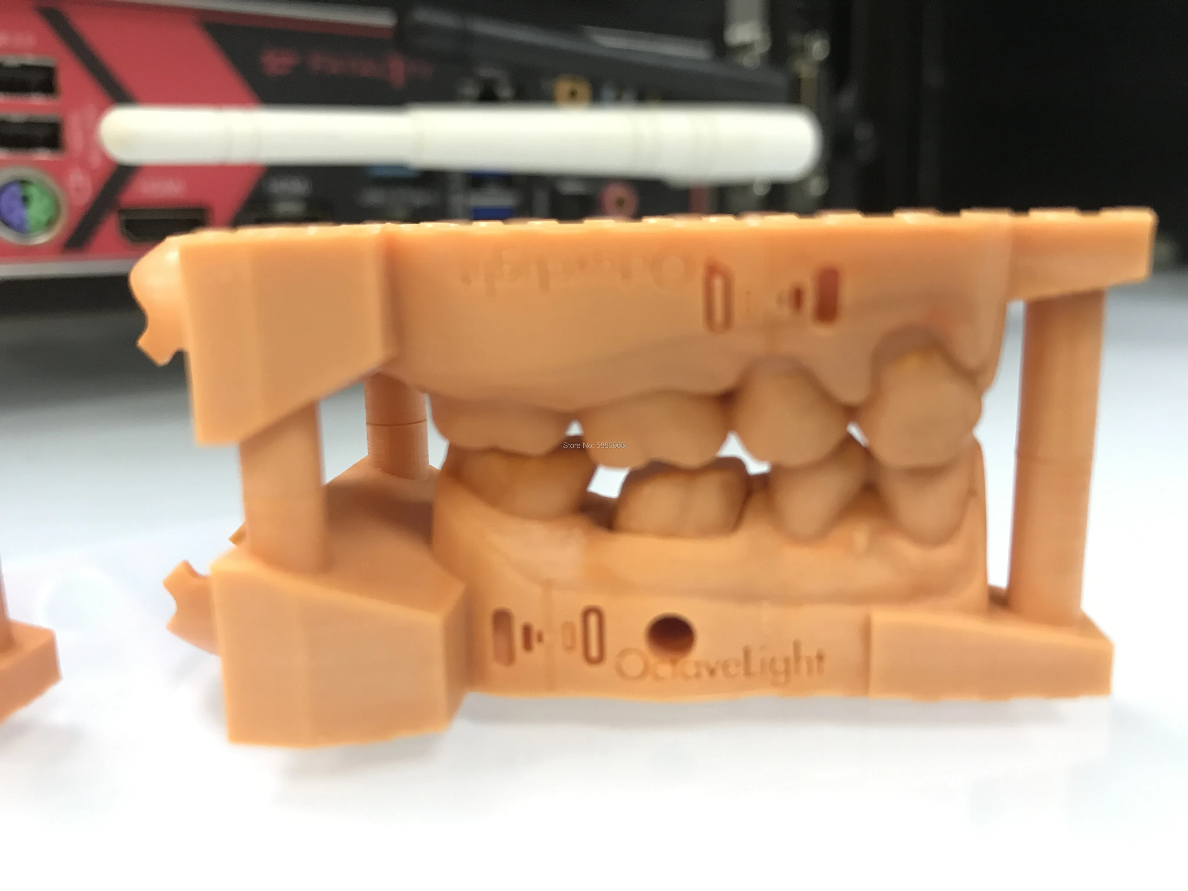 Рисунок 3 - 3D принтер DLP LCD SLA