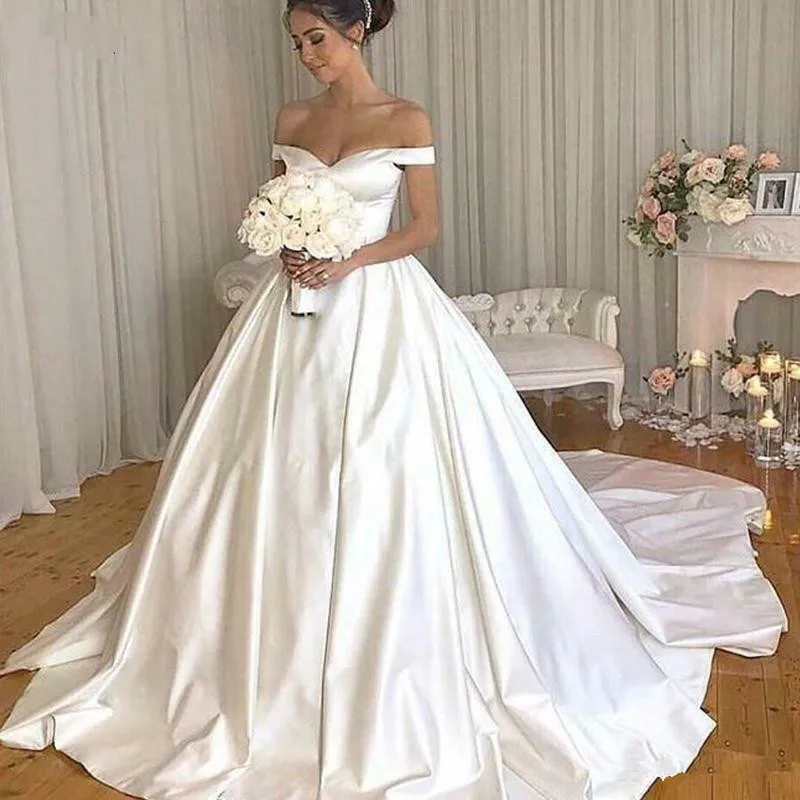 

Simple White Satin Wedding Dresses 2021 Princess Ball Gown Off The Shoulder Corset Up Back Plus Size Vintage Bridal Gowns Long