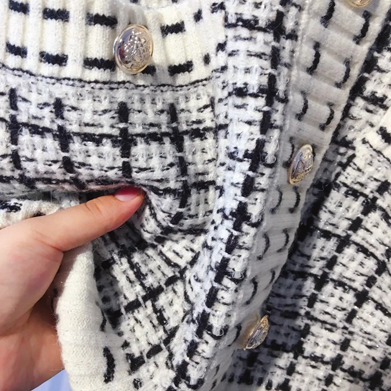 

2021 Autumn Winter Korean Version Women Cardigan Sweater Female V-neck Foreign Style Plaid Sweater Jacket Tide