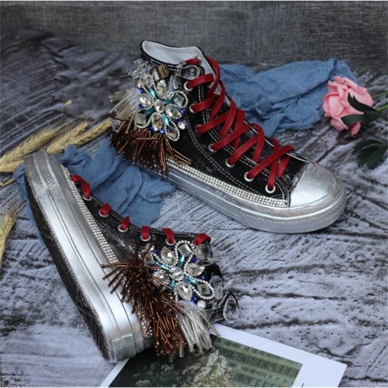 Европейская станция осенние Ретро Старые грязные туфли классические кружевные