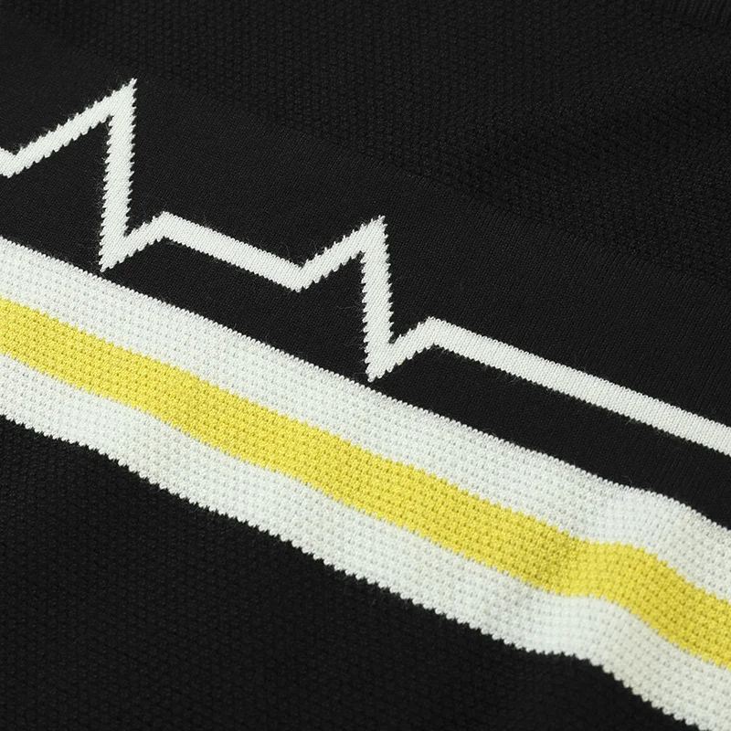 Мужской трикотажный пуловер в полоску на осень/зиму |