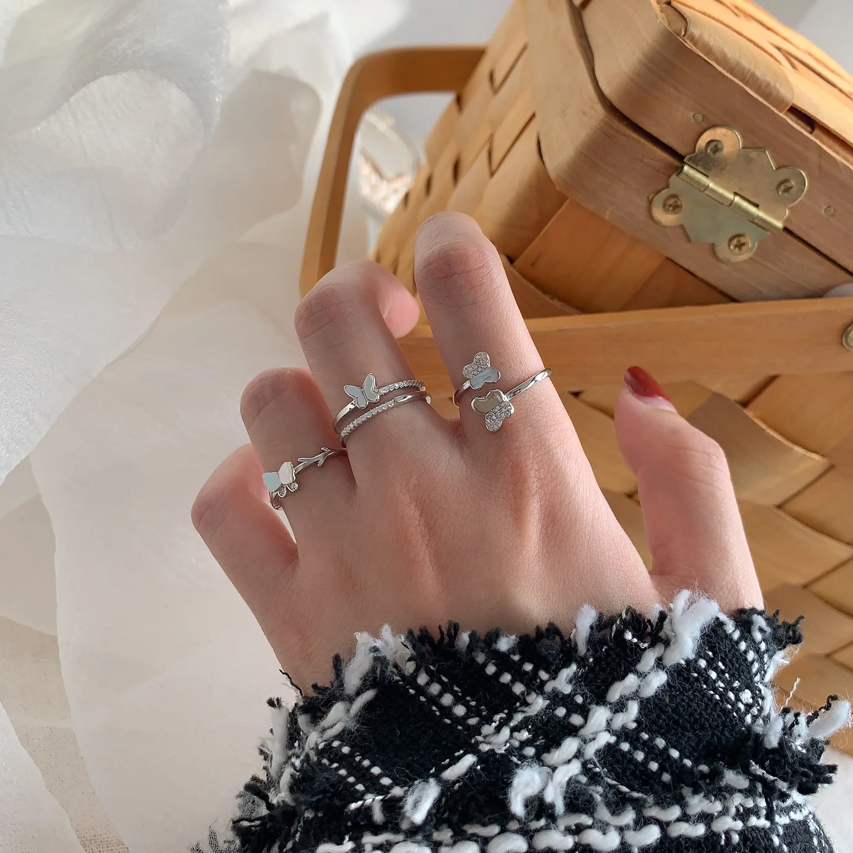 

Trendy Jewelry Butterfly Ring Popular Style Delicate Design Hot Selling Metal Sweet Finger Ring For Girl Party Gifts