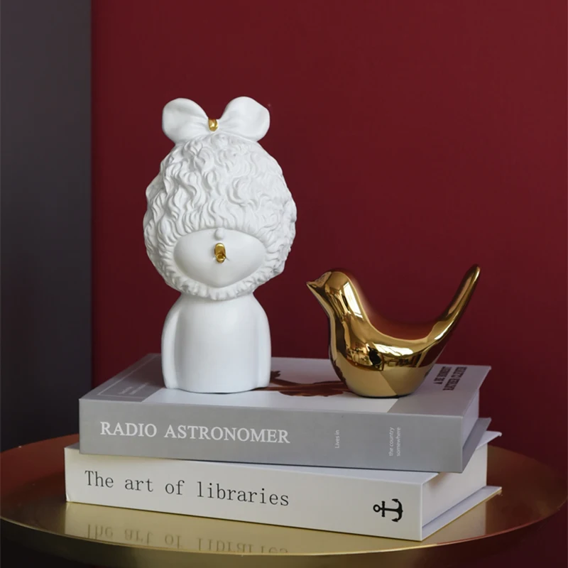 

Cute Abstract Figure Sculpture Nordic Girl Ceramic Figurines Modern Home Decoration Simple Art Decor Living Room Decoration