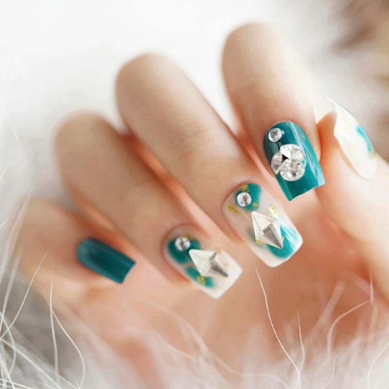 Накладные ногти с 3D сияющими стразами 24 шт. 2019 Модные накладные средней длины