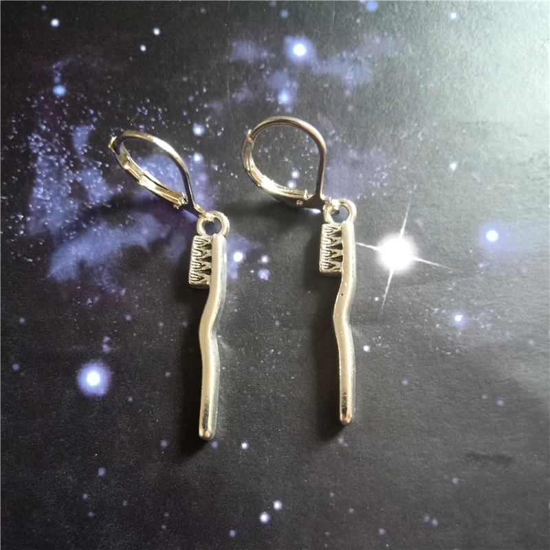 Крошечная зубная щетка левербэк серьги минималистичные ювелирные изделия