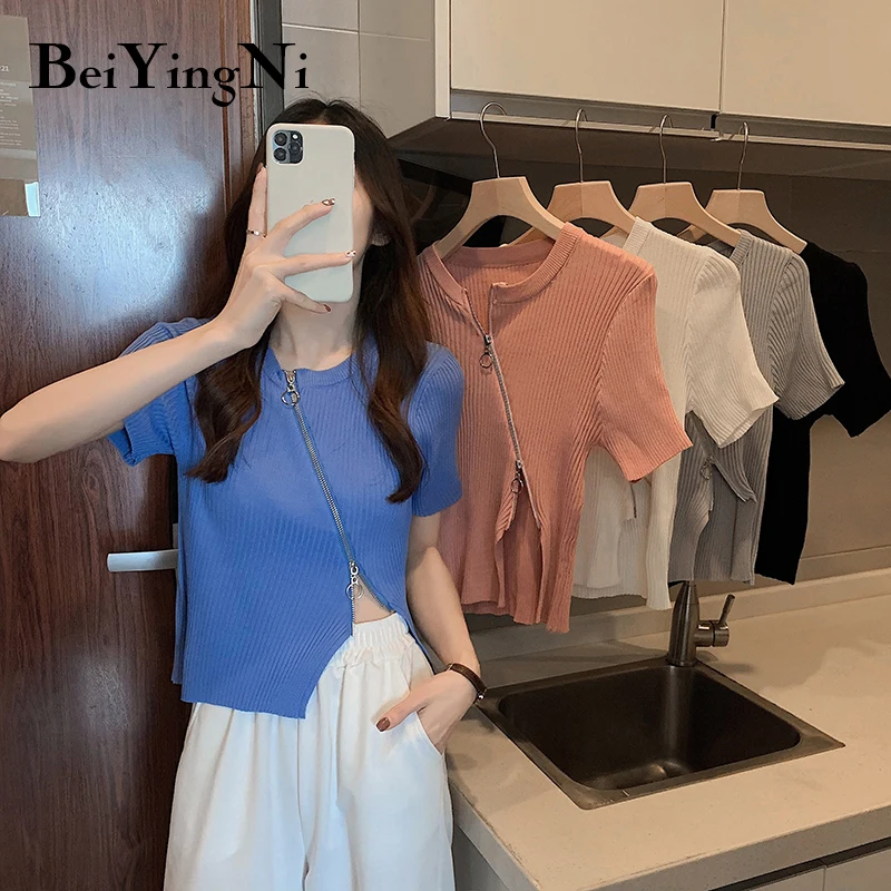 

Beiyingni молния трикотажная футболка Для женщин с коротким рукавом, с О-образным воротником Винтаж Корейская Классическая Harajuku женские укороч...