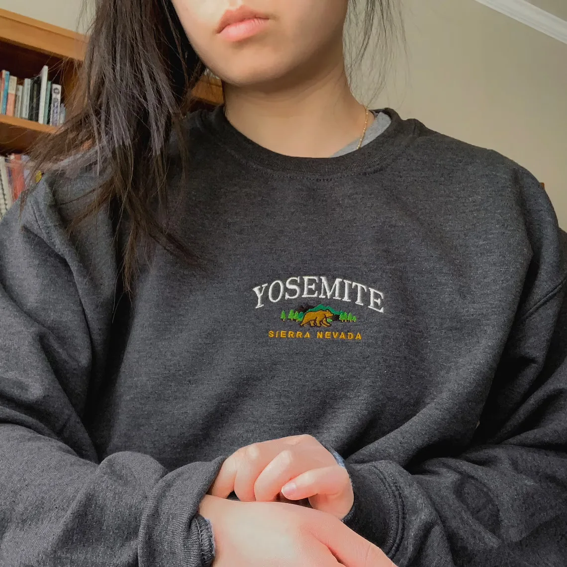 

2021 European and American Fashion Women's Embroidered Bear Loose Round Neck Sweater Autumn and Winter American Sweater