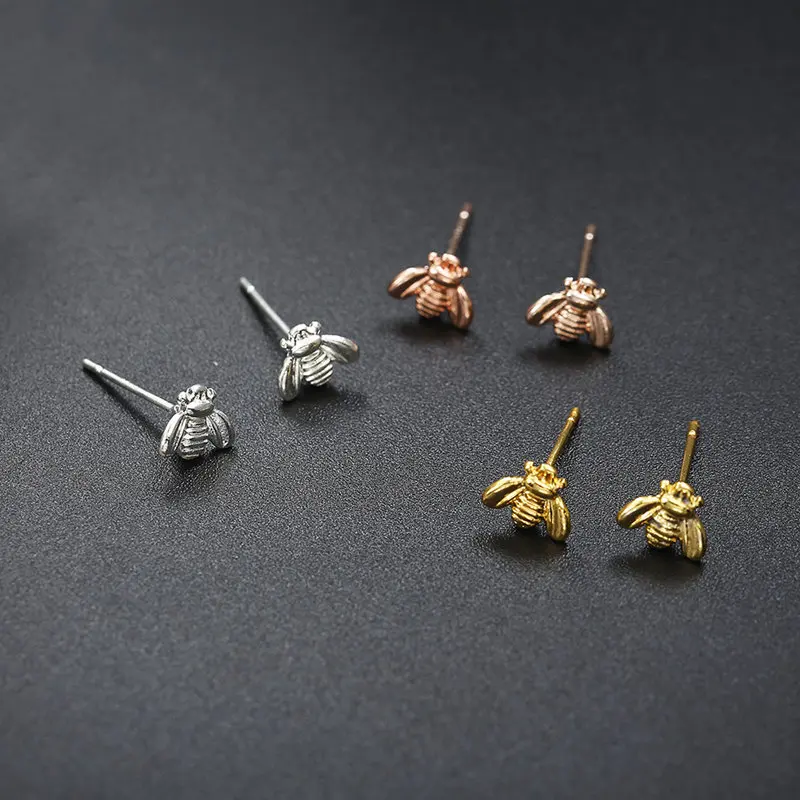 Женские маленькие серьги гвоздики с Пчелкой 1 пара|Серьги-гвоздики| |
