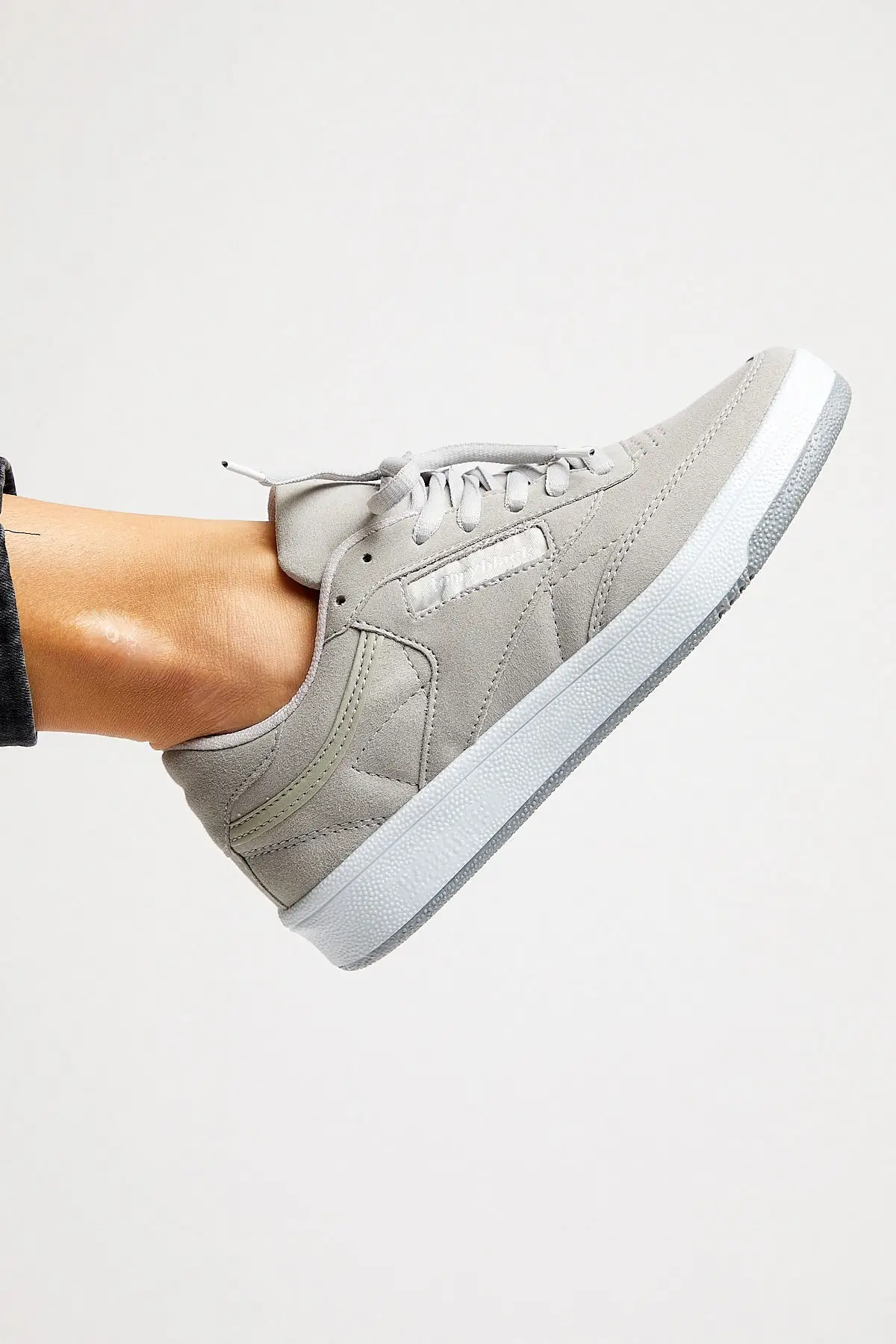 

Men's Gray Sneaker TONNY BLACK Walking Shoes Running And Casual Sports Shoes Sturdy And Flexible All Seasons Useful