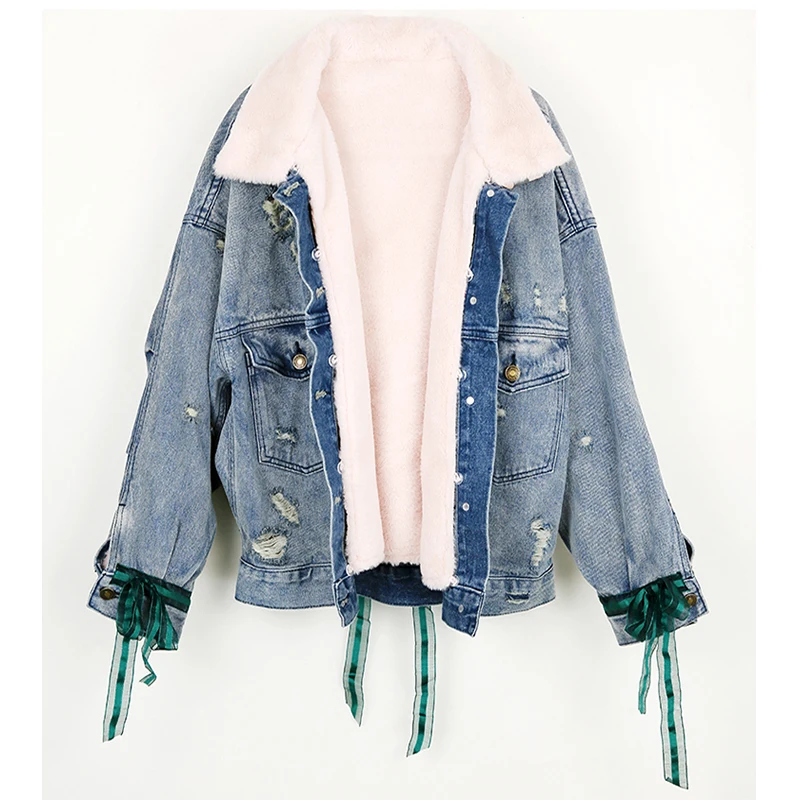 Женская утепленная куртка с вышивкой свободная из джинсовой ткани короткими