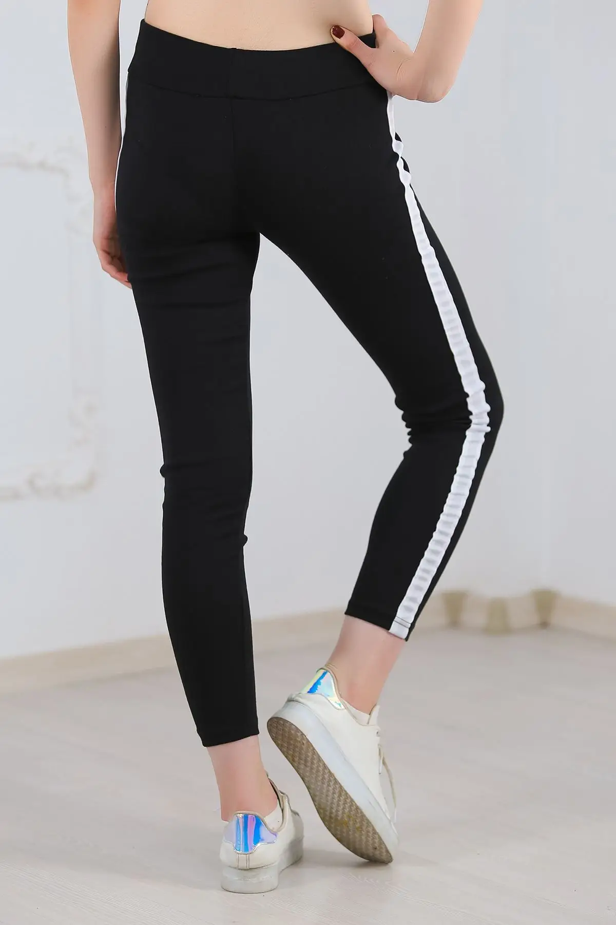 

Women's Leggings So Lane Siyahbeyaz - 0239.432.