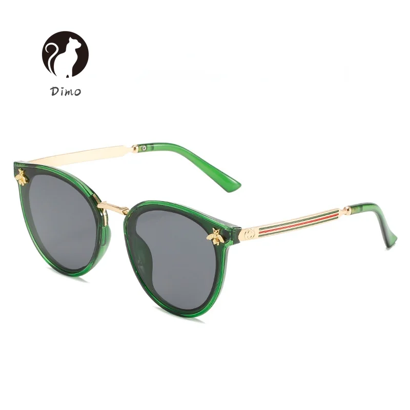 

Three Color Retro Little Bee Fashion Sunglasses European and American Ins Trend Personality To Wear Vibrato Sunglasses