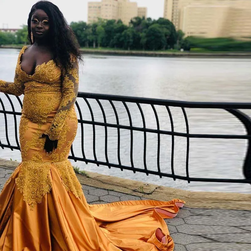

Gold Mermaid Evening Dresses with Long Sleeve V Neck Lace Appliques Beaded African Prom Dress vestidos de fiesta
