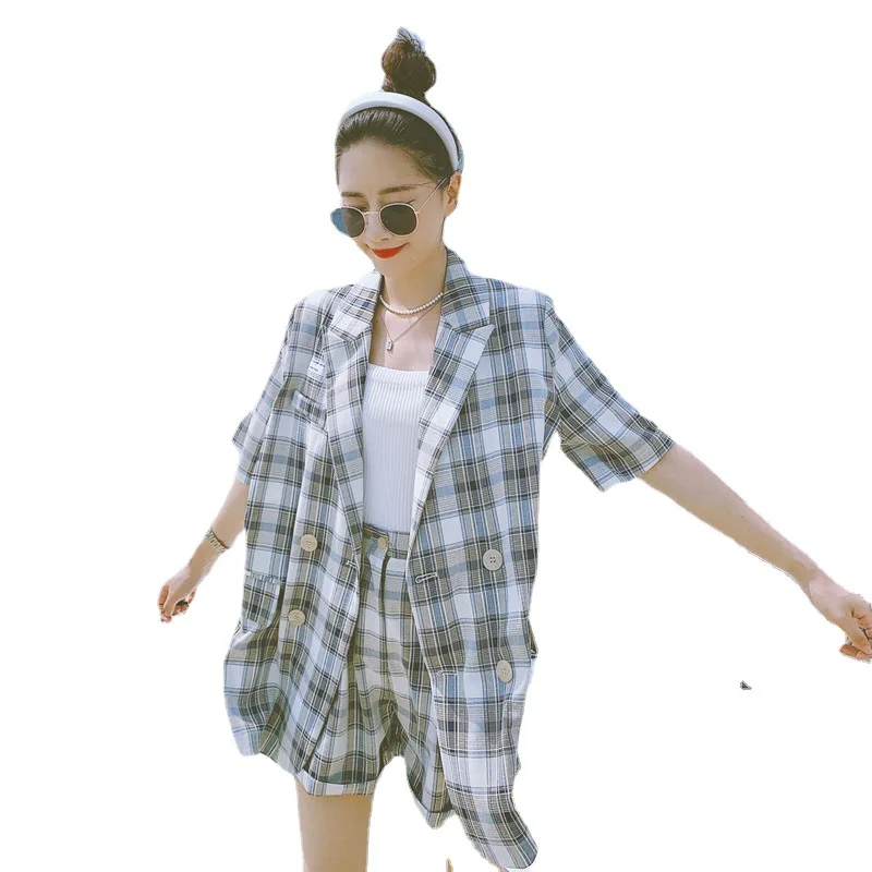 

GVUW Wide Leg plaid shortsTwo Piece Suit New notched Neck short Sleeve Loose Fit Women Fashion Tide Spring Autumn 2021 20D1859