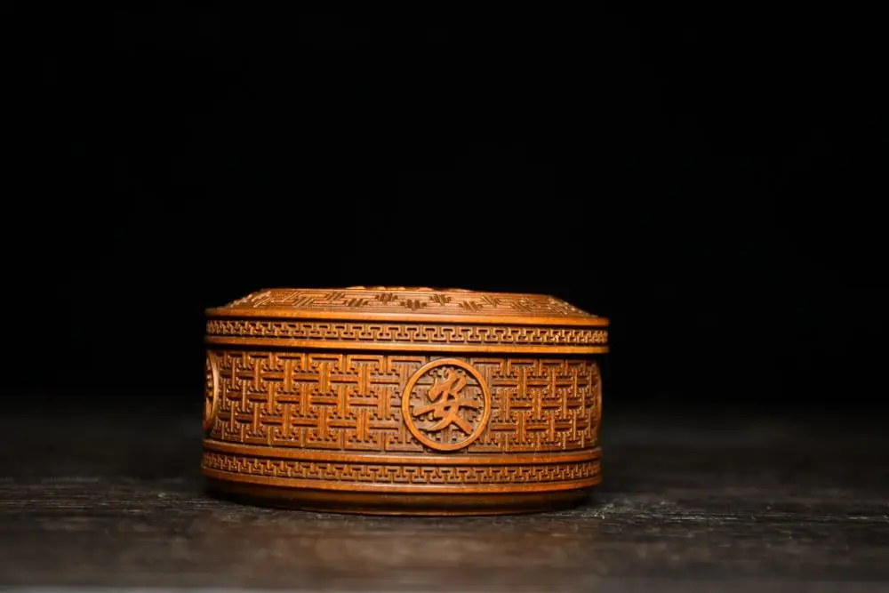 

3" China Lucky Seikos Boxwood Moon cake incense box Carving the handwriting of Fushou and Ankang Wood carving Incense burner