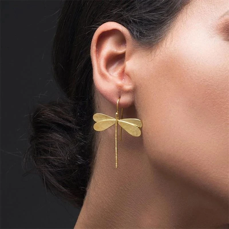 Pendientes de gota de libélula 3D estéreo Simple para mujer, pendientes largos de tendencia para