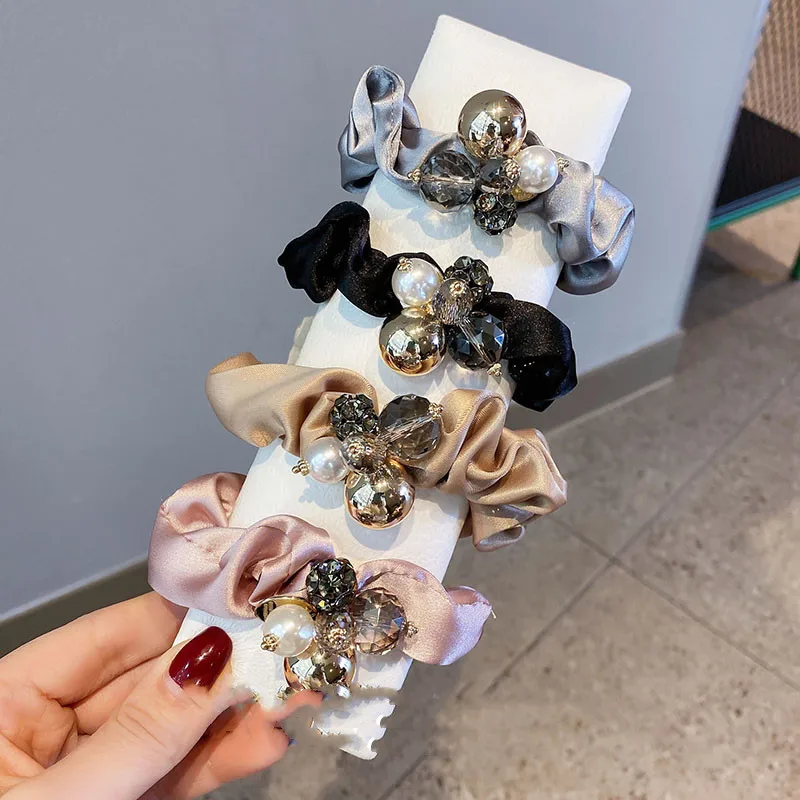 

ZHUOY Large Intestine Ring Hair Ring Women Ins Crystal Diamond Ball Hair Rope French Retro Flower Head Satin Tying Hair Rope
