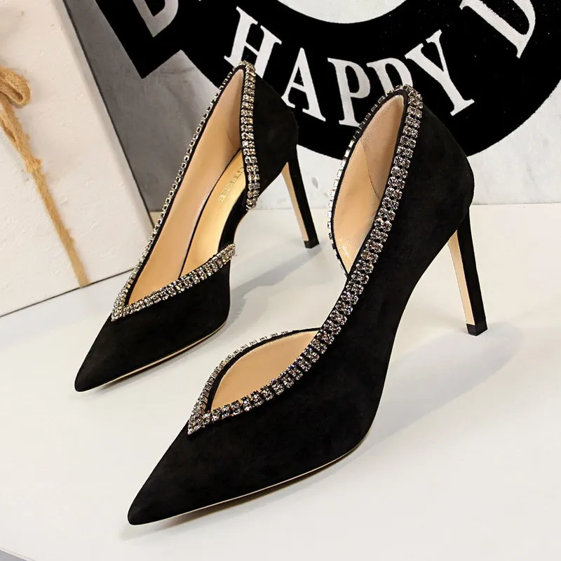 

Summer new women's shoes Sexy side cutout high-heeled fine heel suede shallow pointed pointed shoes Party blingbling Thin Heels