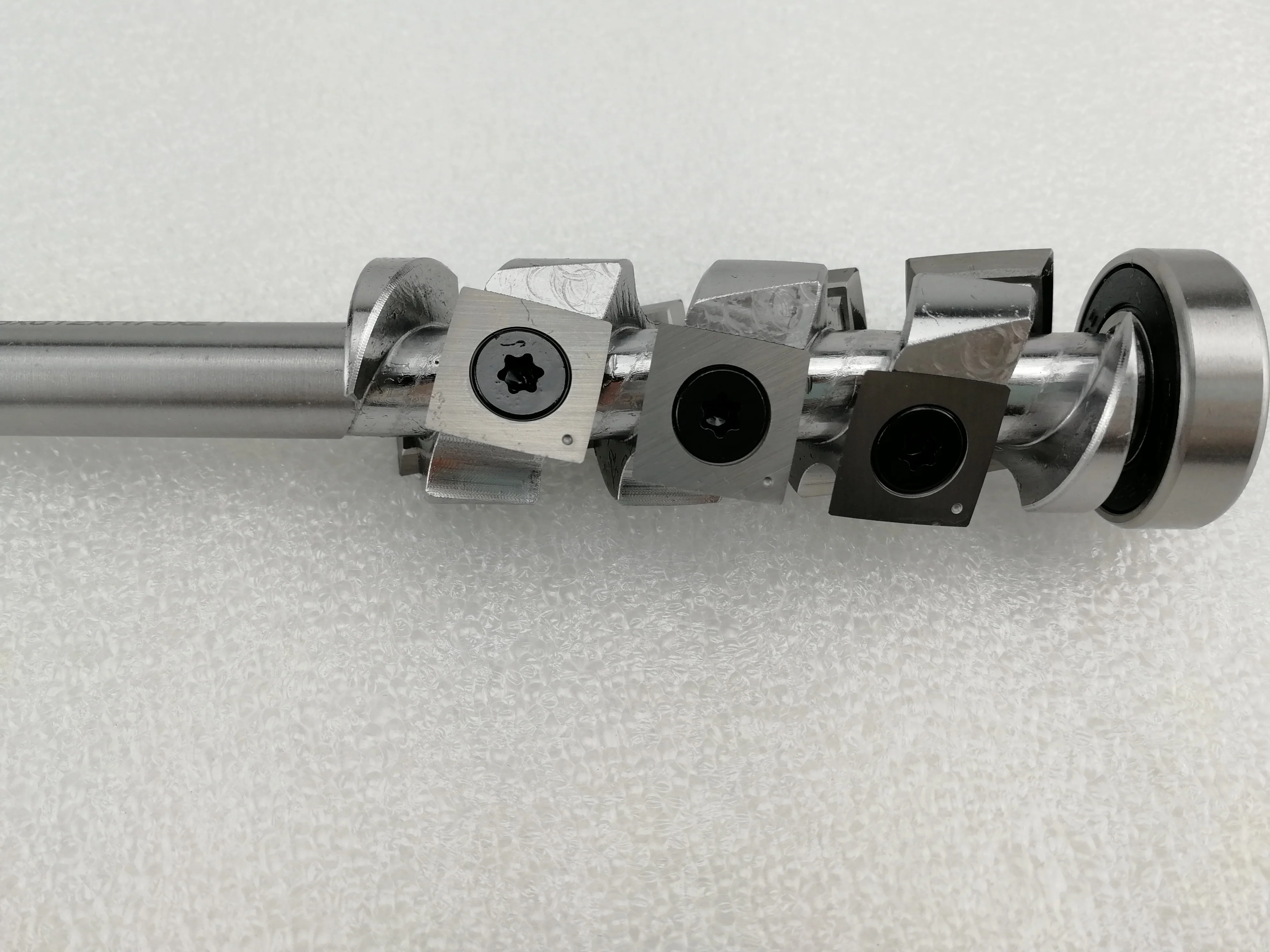 Спиральная фреза с ЧПУ LIVTER сменный стальной корпус высокоскоростная Концевая |