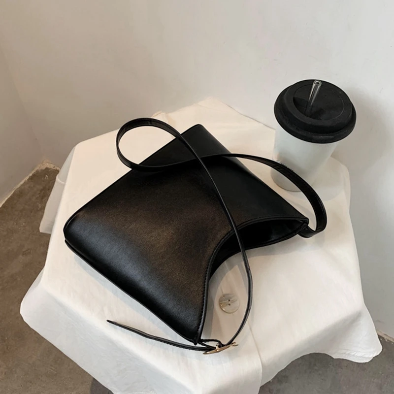 

2 Pcs Women'S Messenger Bag Fashion Luxury Retro One Shoulder Bucket Bag Travel Leisure Handbag Black & Khaki