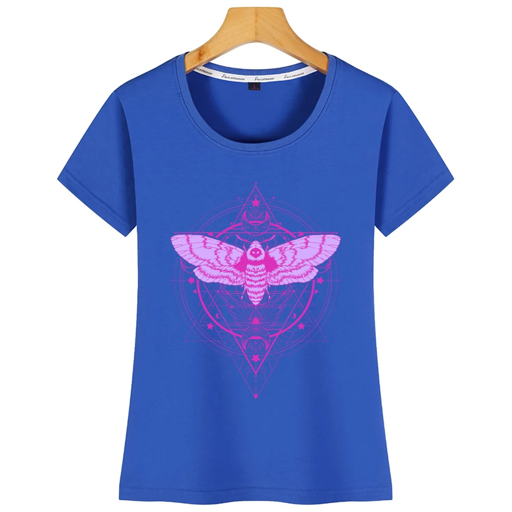 Женские футболки моли и полумесяц для привлекательных пастельных в готическом