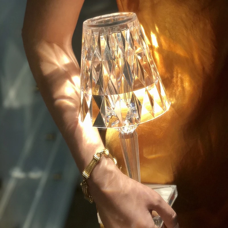 Настольная лампа в алмазном стиле ночник для спальни кровати светодиодный