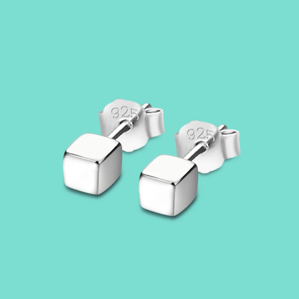 Женское ювелирное изделие однотонное в квадратном стиле из 100% серебра без