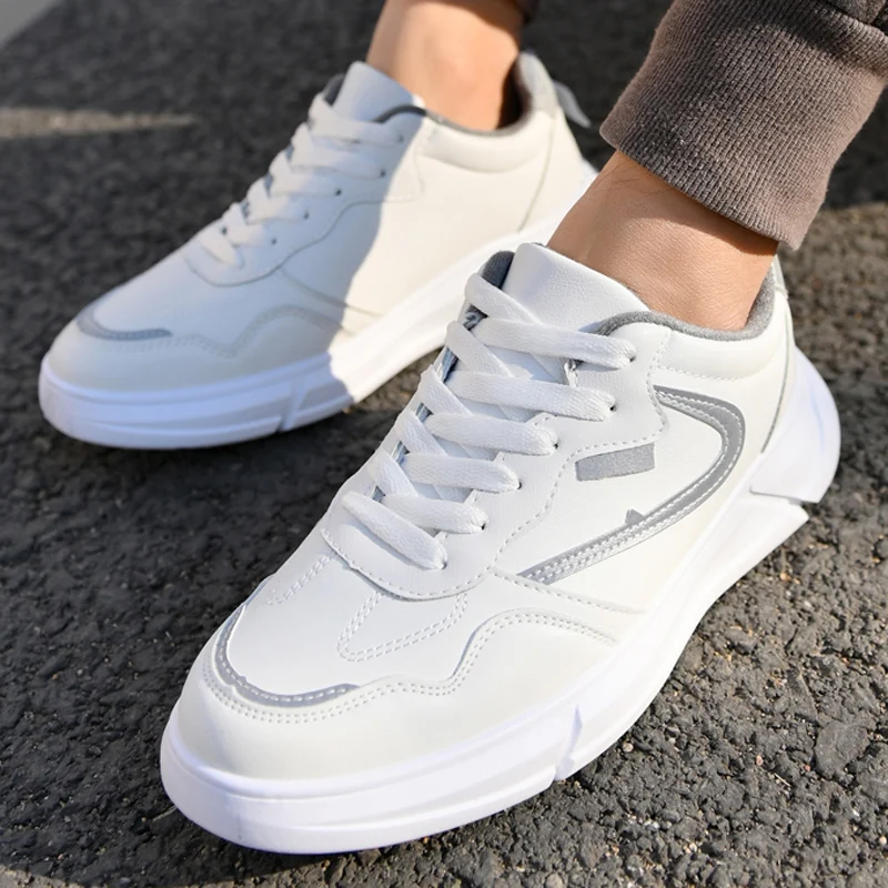 

2020 New Sneakers Mens Casual Shoes Leather Breathable Lace-up Flat Board Shoes Spring Autumn Sports Shoes Zapatillas de deporte