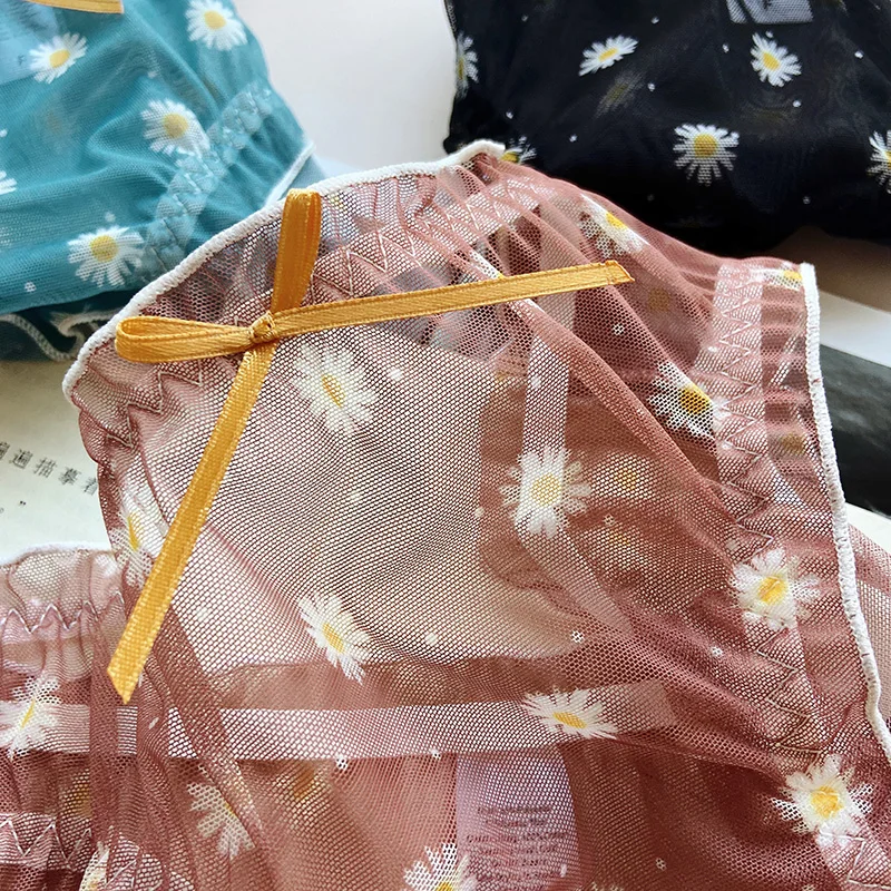 Шифоновые пикантные женские трусики с маленькой маргариткой из чистого хлопка