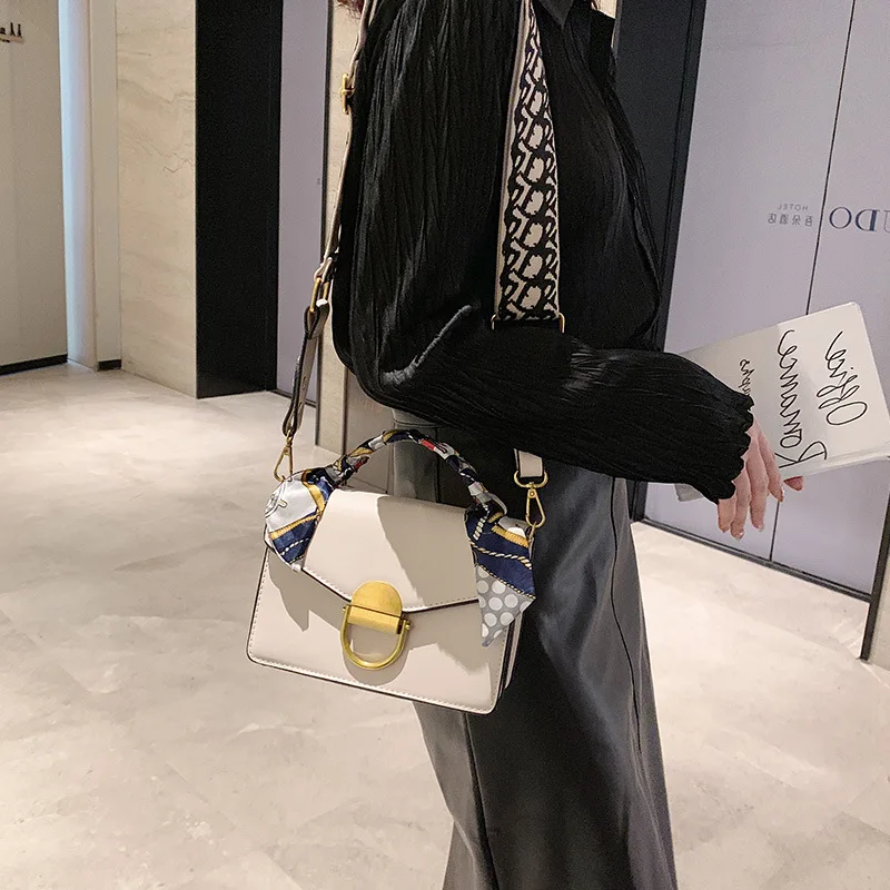 

Women's bag 2020 fashion scarf single shoulder messenger bag Korean version of the new PU handbag simple casual small square bag