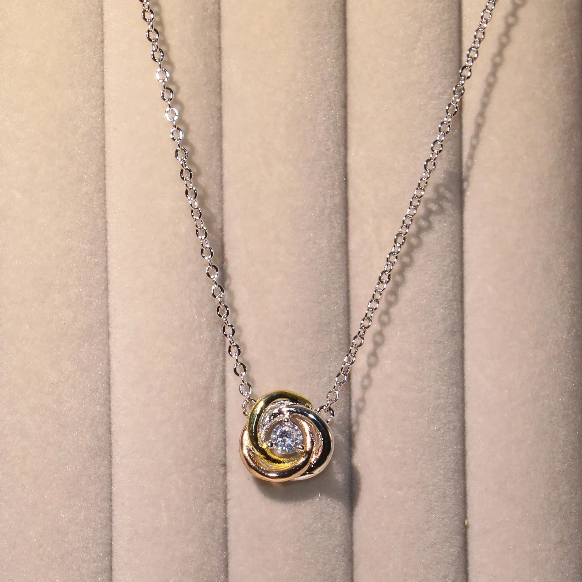 Женское ожерелье из серебра 925 пробы с фианитом|Ожерелья| |