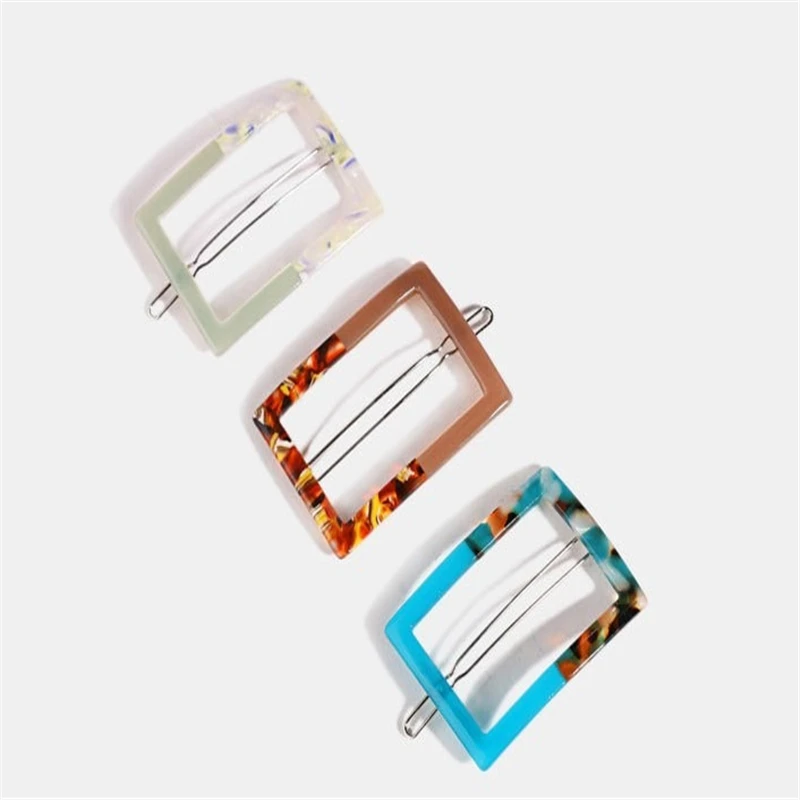 

New Korea Trendy Creative design sense two-tone leopard resin hairpin Geometric hair accessories For Women duckbill clip side