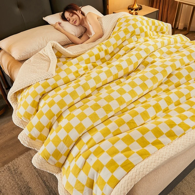 Super Soft Warm Blanket Thermal Three-Layer Weighted Quilting Plaid Plush Bedspread Throw Blanket Fleece Bedcover Winter Blanket