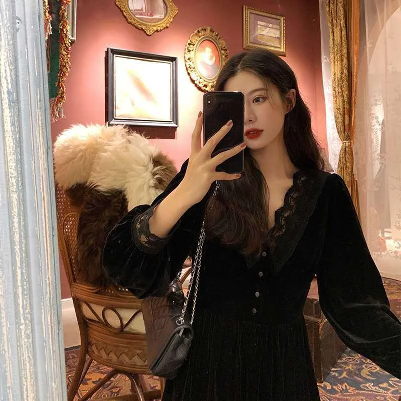 French Vintage Dress Women Lace Velvet Black Elegant Party Dress Female Autumn 2020 High Waist Long Sleeve Midi Gothic Dress