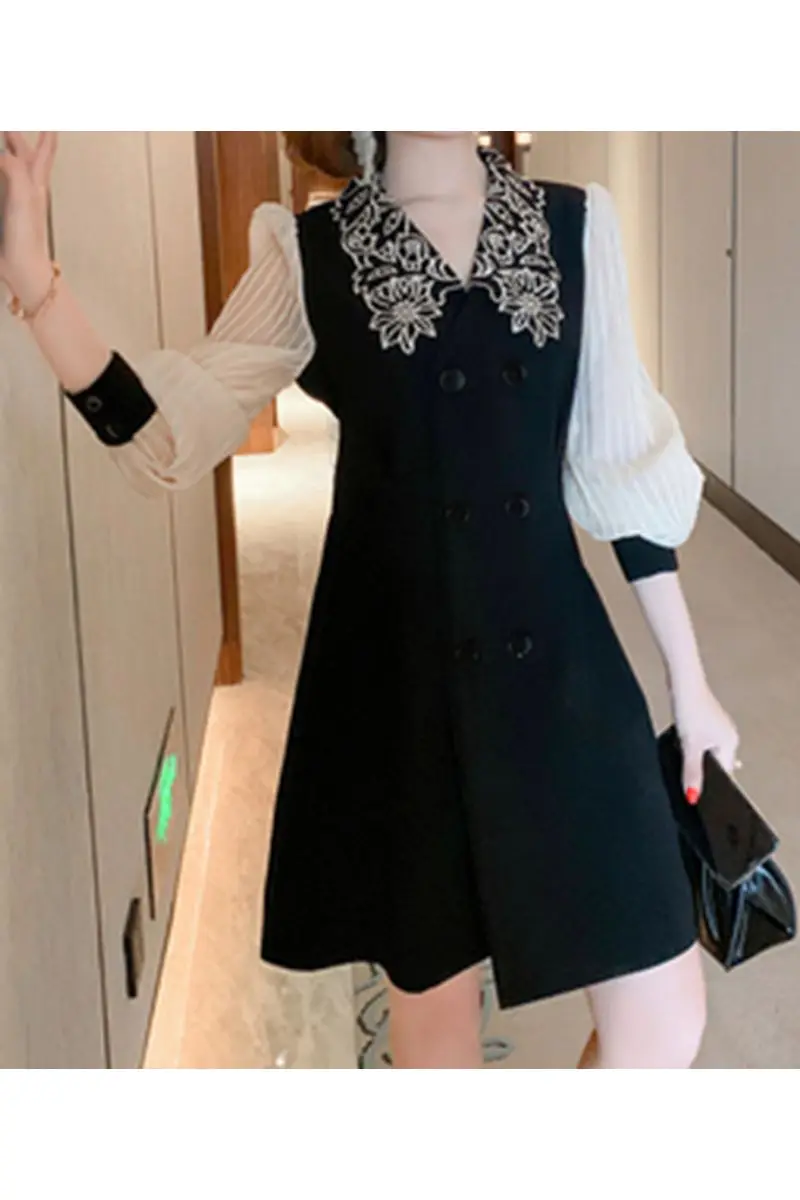 

COIGARSAM Patchwork Women dress New Spring Embroidery Lantern Sleeve Double Breasted Panelled High Waist Dresses 1506