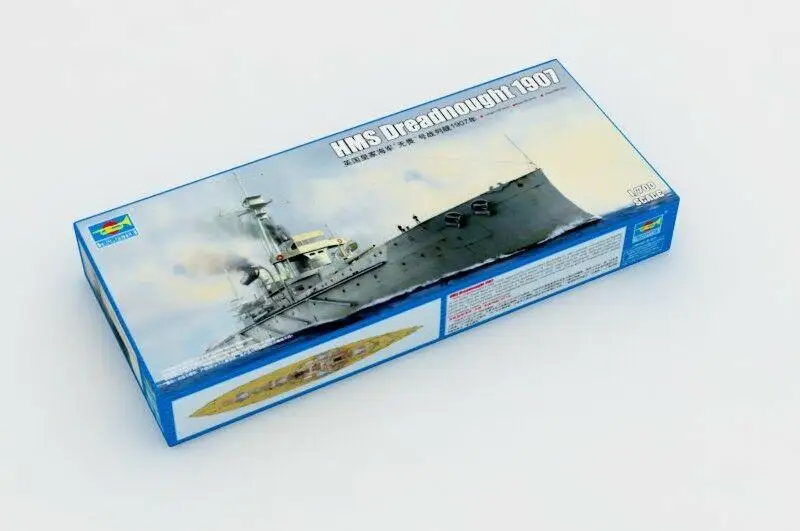 Пластиковая модель Trumpeter 1/700 HMS Dreadnought 1907 06704| |