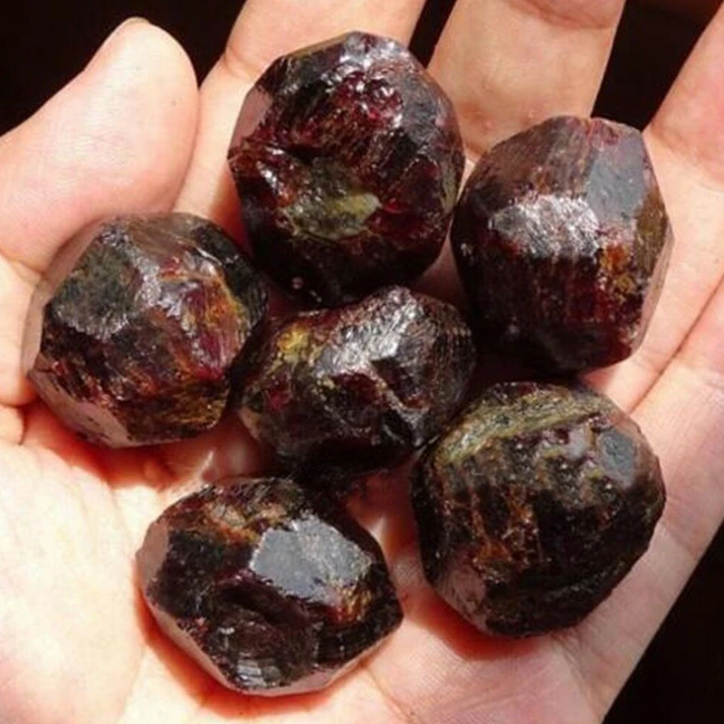 

Natural Red Garnet Original Healing Crystal Quartz Stone Rock Specimens 100g