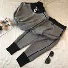 Женский трикотажный спортивный костюм, комплект из двух предметов, куртка на молнии и длинные штаны, весна 2020