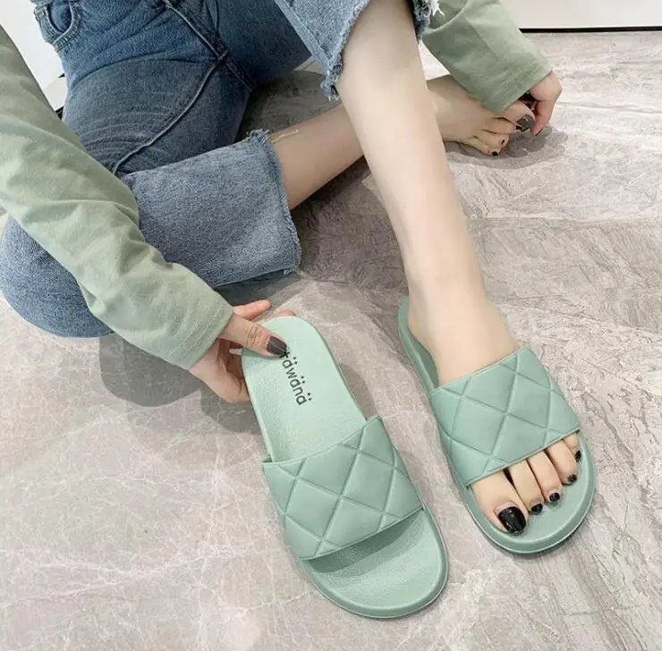 

2021 summer women new casual soft sole solid color beach indoor drag fashion women's shoes outdoor versatile home slippers