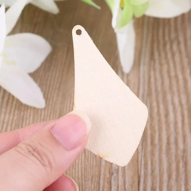 

30pcs Natural Wooden Ornament with Holes Blank Slices for Scrapbooking DIY Craft Handmade