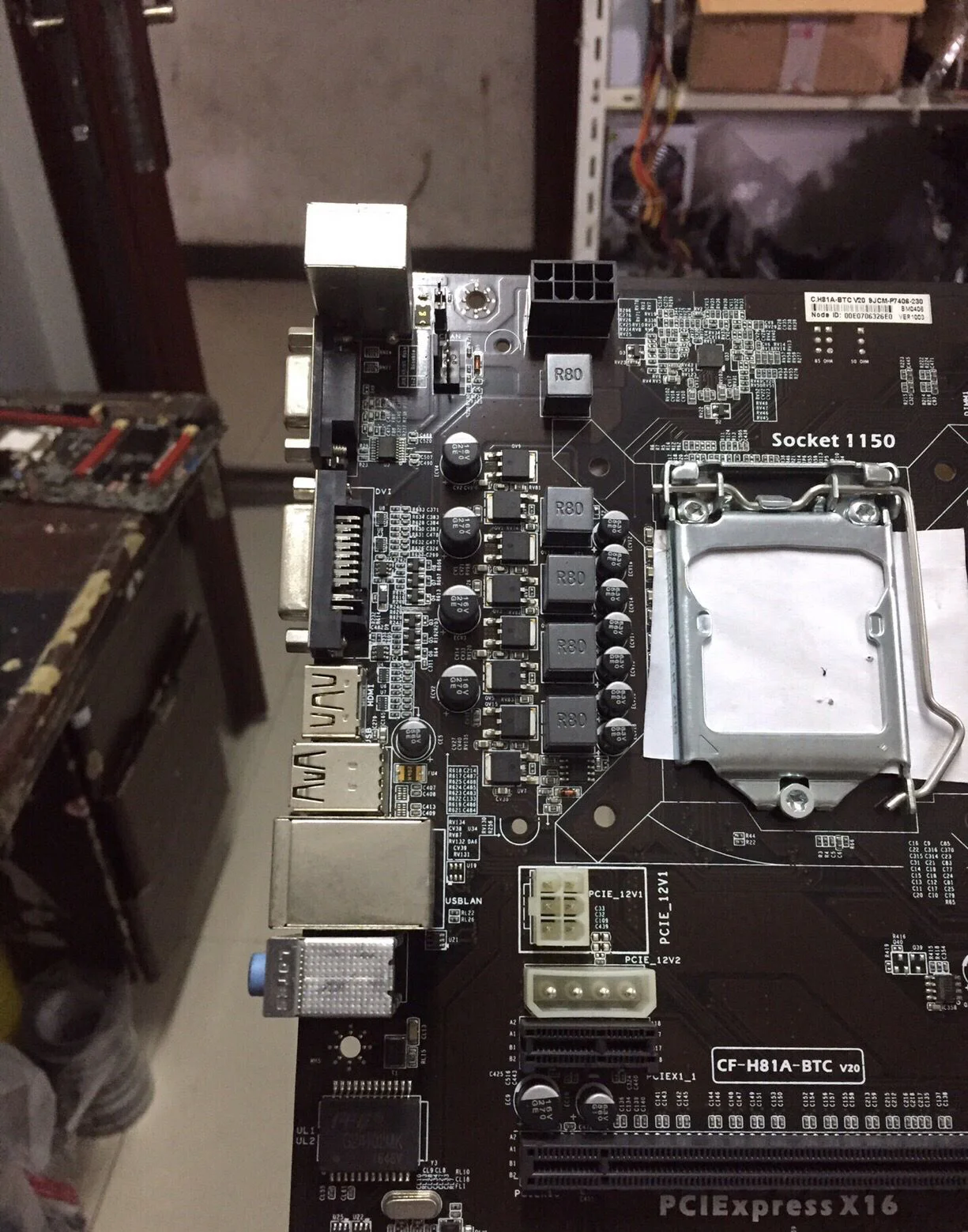 Материнская плата H81P BTC 6GPU 6PCI-E CF-H81A-BTC материнская LGA 1150 H81A-BTC H81 для майнинга |