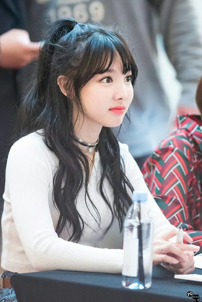 Kpop дважды Lim на Ен такие же белые вязаные свитера с высоким толстовка капюшоном и