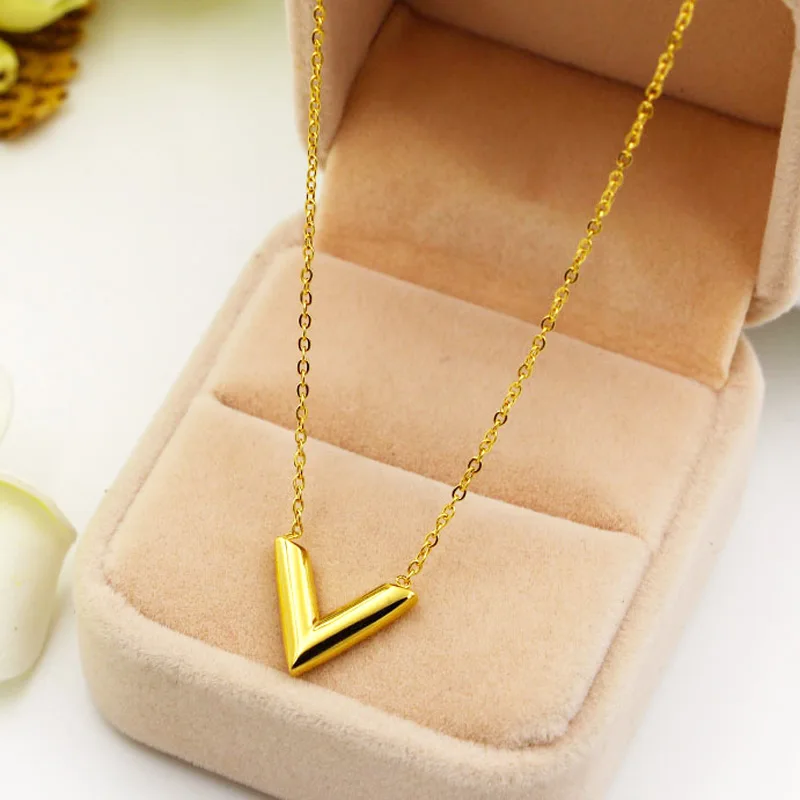 Классический дизайн известный бренд наивысшего качества v-образный кулон