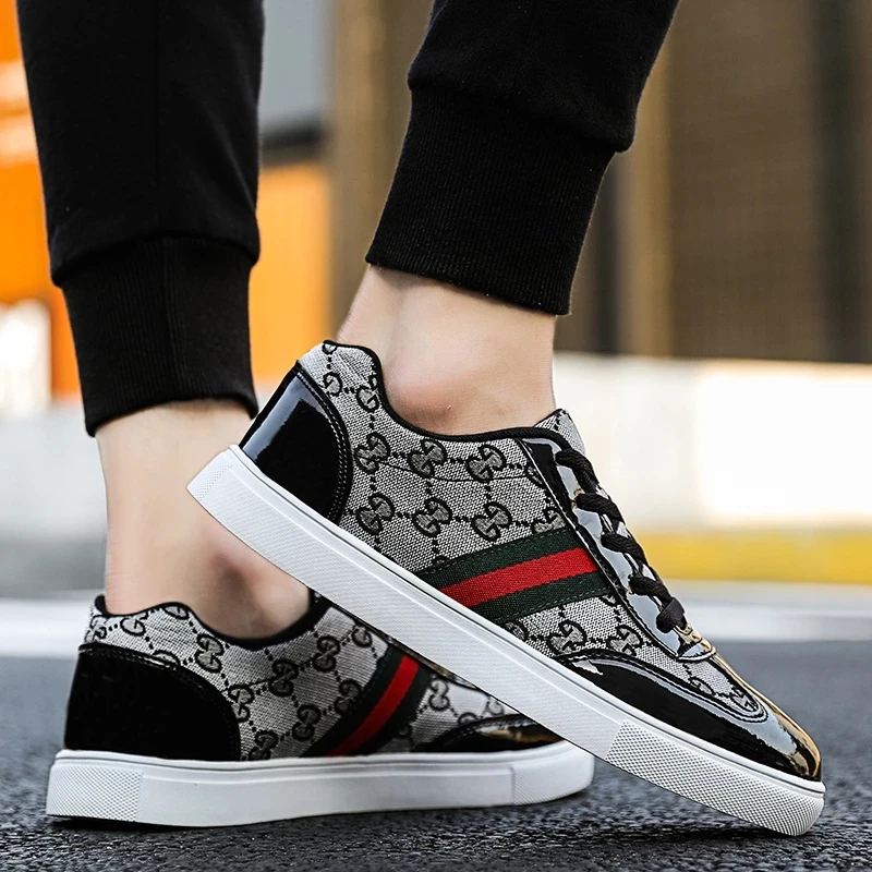 

Spring New Sneakers Men Casual Shoes Brand High Quality Comfortable Breathable 2021 fashion Solid Lace-up Men Sneakers Zapatill
