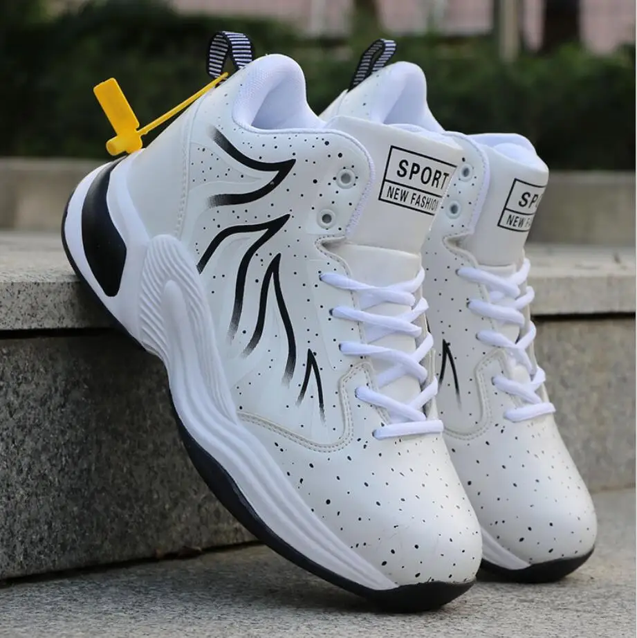 

Classic Men Basketball Shoes Men's Fashion Sneakers Men's Casual Shoes Men Outdoor Walking Jogging Shoes Light Zapatillas Hombre